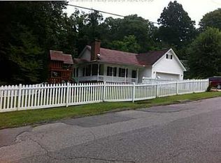 930 Poplar St, Saint Albans, WV 25177