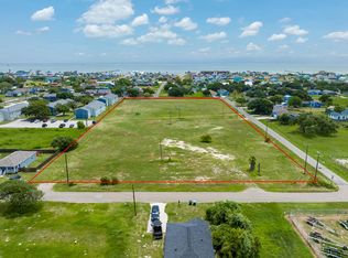 1004 S Young St, Rockport, TX 78382