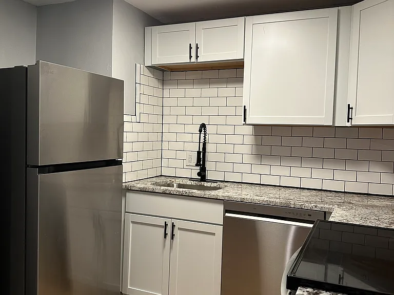 607 Bear St #202 — Photo 31