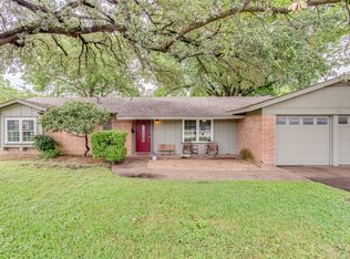 6909 Chickering Rd, Fort Worth, TX 76116