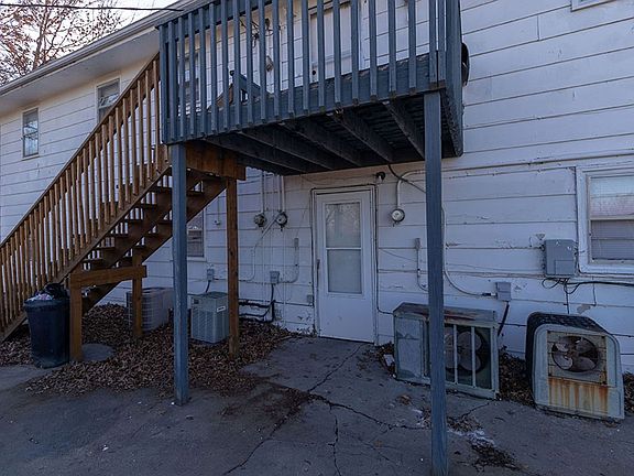 4th image of 1804 Sylvan Ln APT B