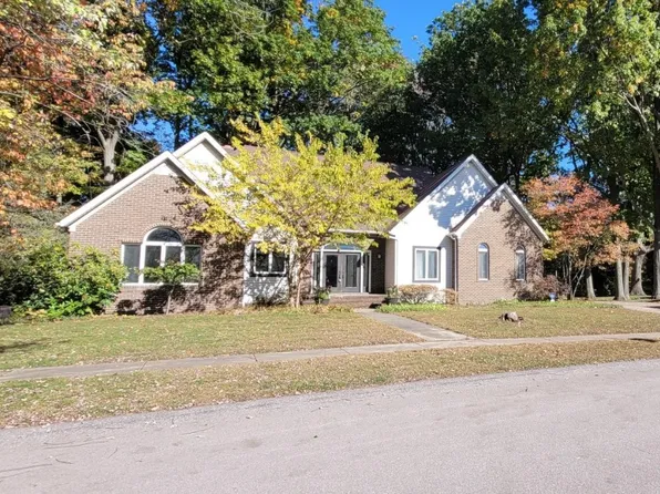 5064 Wolf Run Dr, Erie, PA 16505