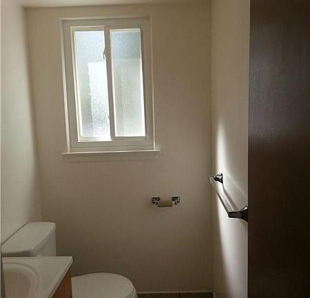 4th image of 37116 Jefferson Ave