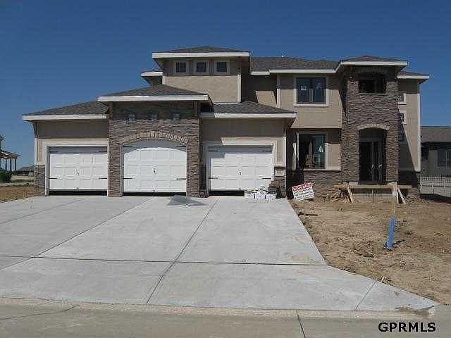 1st image of 7410 S 102nd Ave