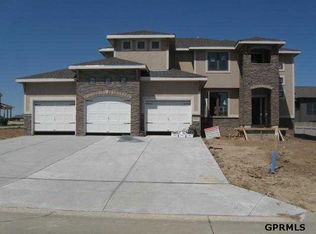 7410 S 102nd Ave, La Vista, NE 68128