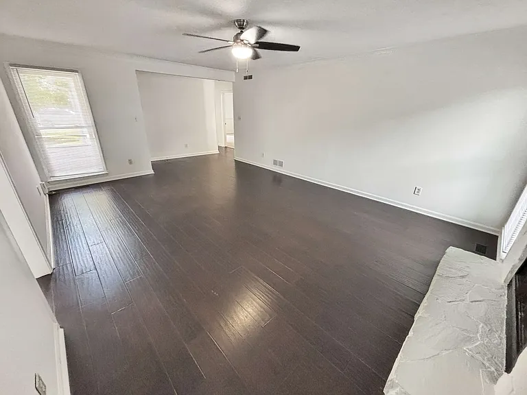 2407 Josh Ct SW — Photo 6
