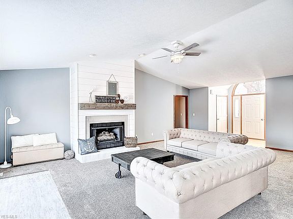 4th image of 645 Portage Lakes Dr
