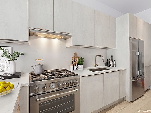 4th image of 1129 Halsey St #3R