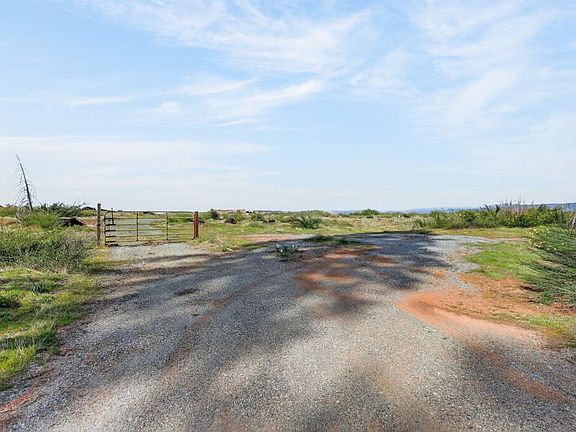 2nd image of 4245 Volcanoville Rd