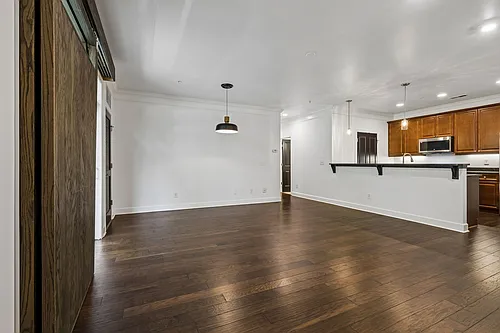 3100 W End Cir #102 Photo 1