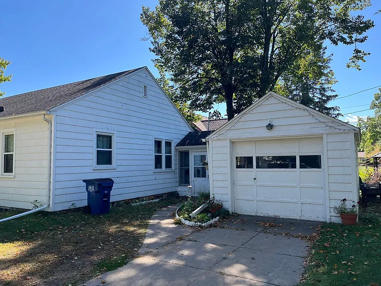 2204 Midway Blvd — Photo 16