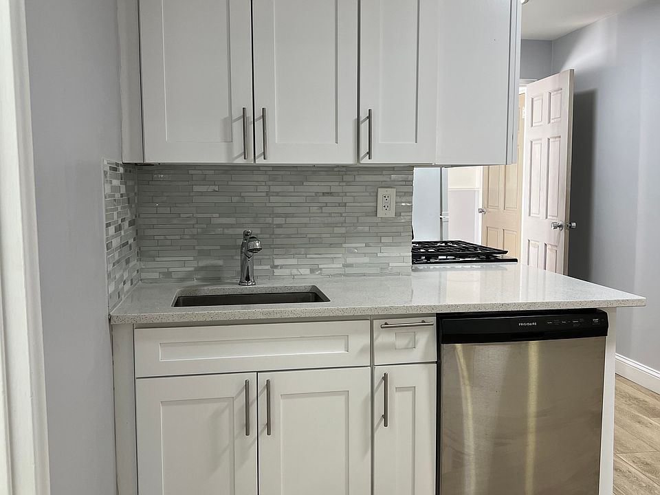 1st image of 6757 Eliot Ave Floor 1