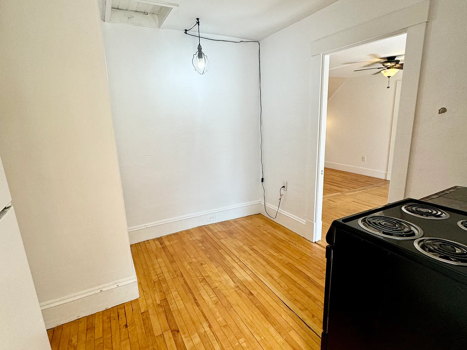 2 bed, 761 sqft, $1,745 — Photo 4