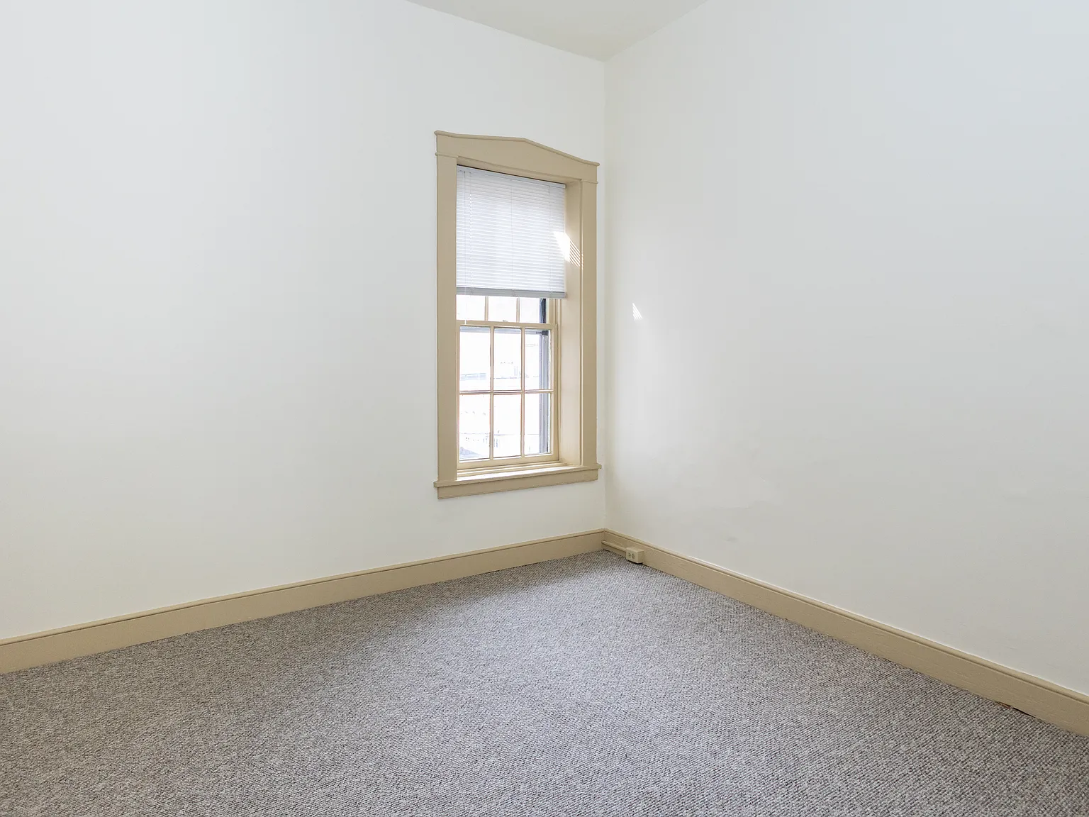 Studio, 477 sqft, $1,150 — Photo 2
