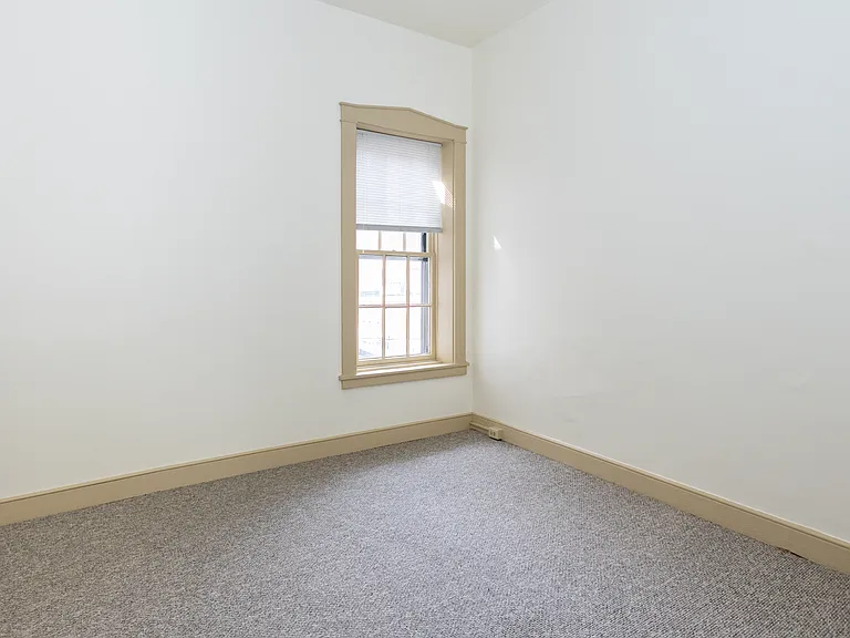 336 N Queen St #2 — Photo 2