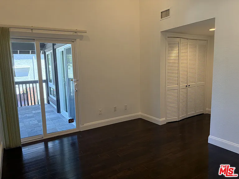 2880 Woodwardia Dr — Photo 20