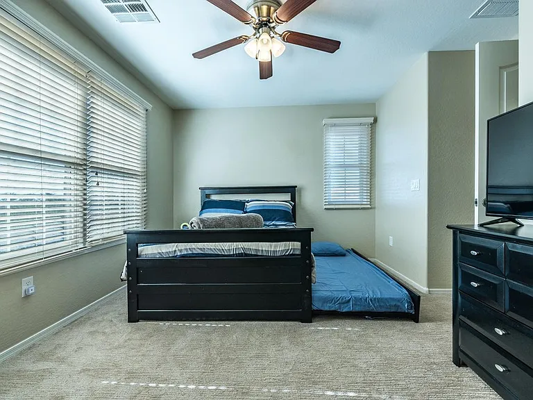 1628 E Canyon Creek Dr — Photo 36