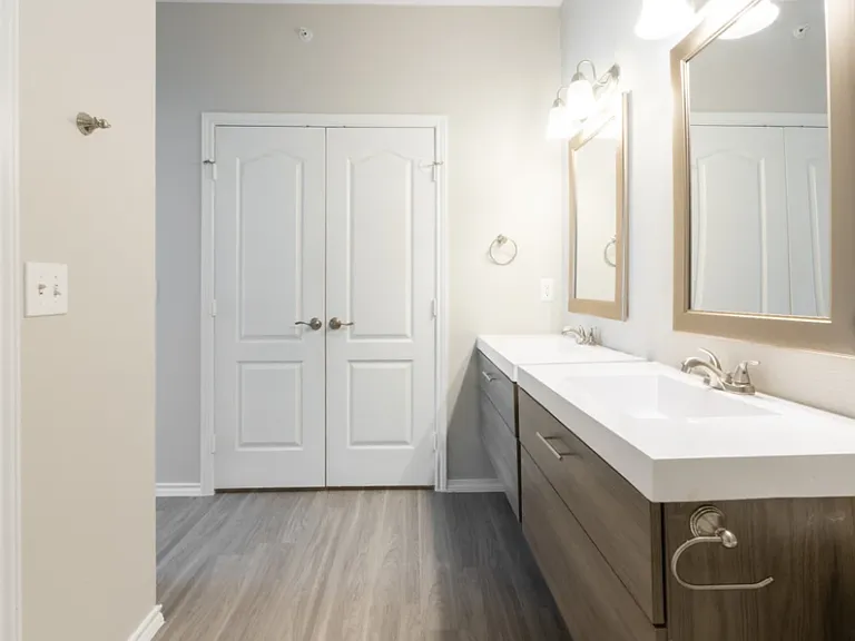 Santa Fe Ranch Apartments — Photo 14