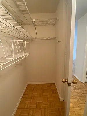 Rented by RELO REDAC INC. | media 33