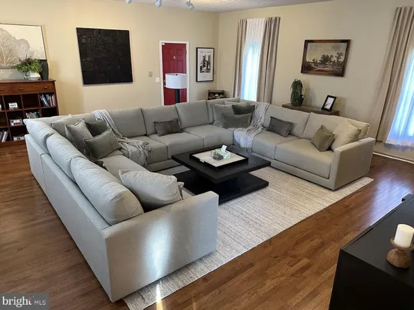 411 Whiskey Still Rd, Linden, VA 22642