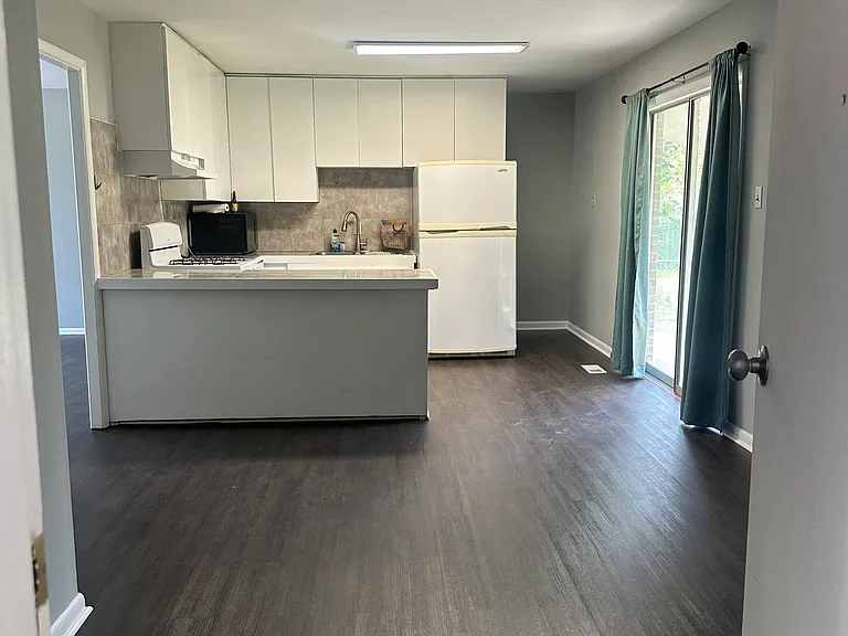 5 Southbrook Cir — Photo 6