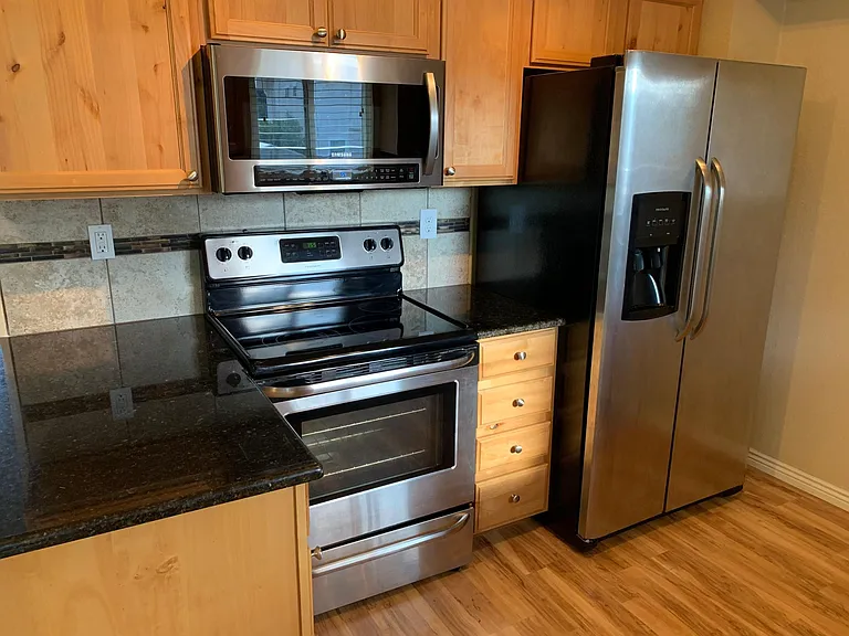 2219 Ouray Ct — Photo 3