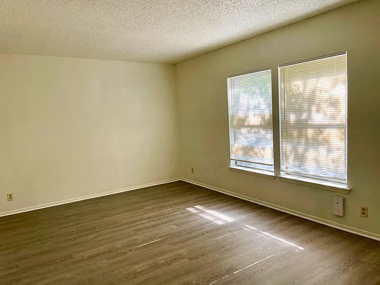 7315 Ridge Bch — Photo 12