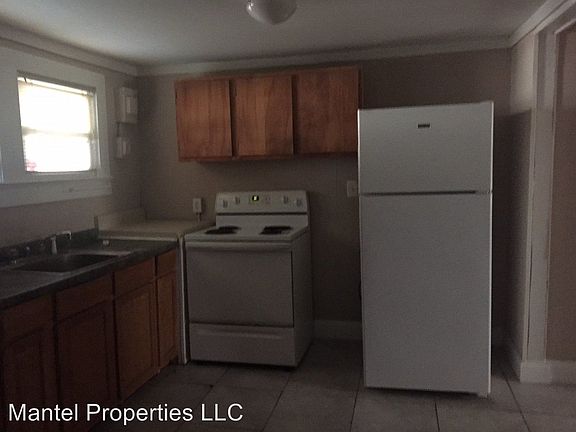 4th image of 1310 Minor St