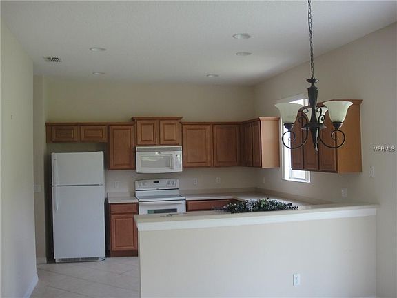 4th image of 9108 Edenshire Cir