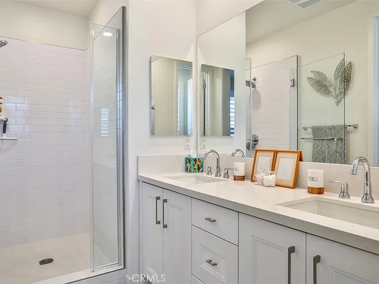 3318 Doheny Way — Photo 20