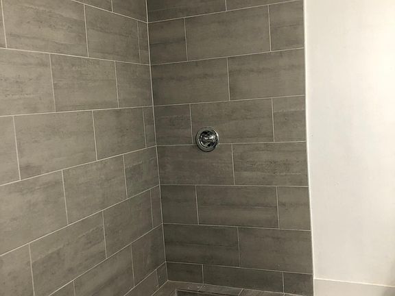 5th image of 8280 NW 36th St