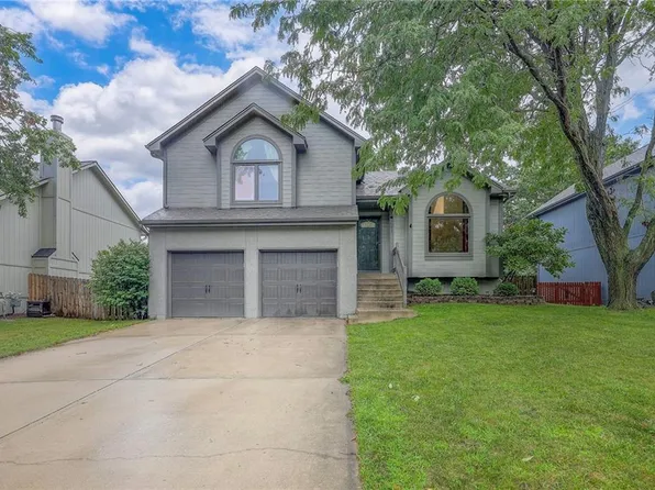 5623 Brownridge Dr, Shawnee, KS 66218