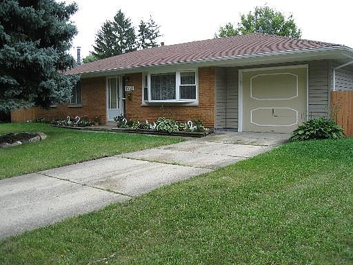1st image of 1331 W Syracuse Ln