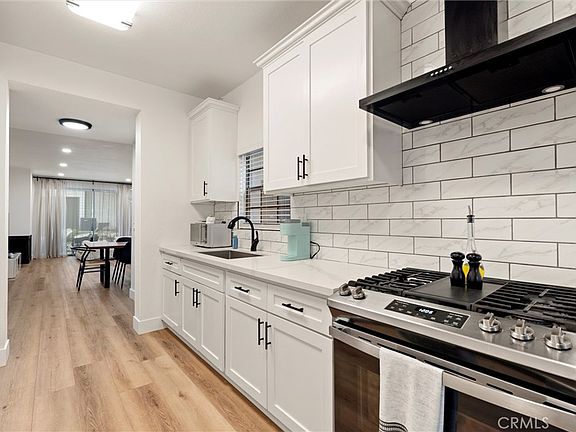 4th image of 2504 W Macarthur Blvd Unit I