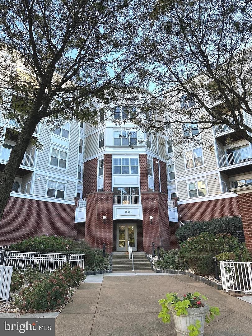 1645 International Dr Unit 125, Mc Lean, VA 22102 | Zillow