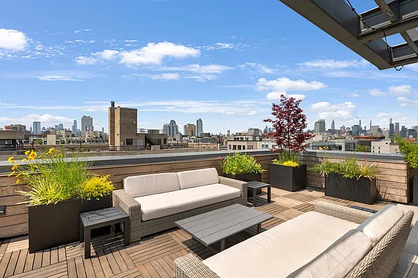 Rented by Compass | media 42