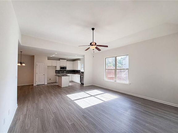 4th image of 4075 McClendon Way
