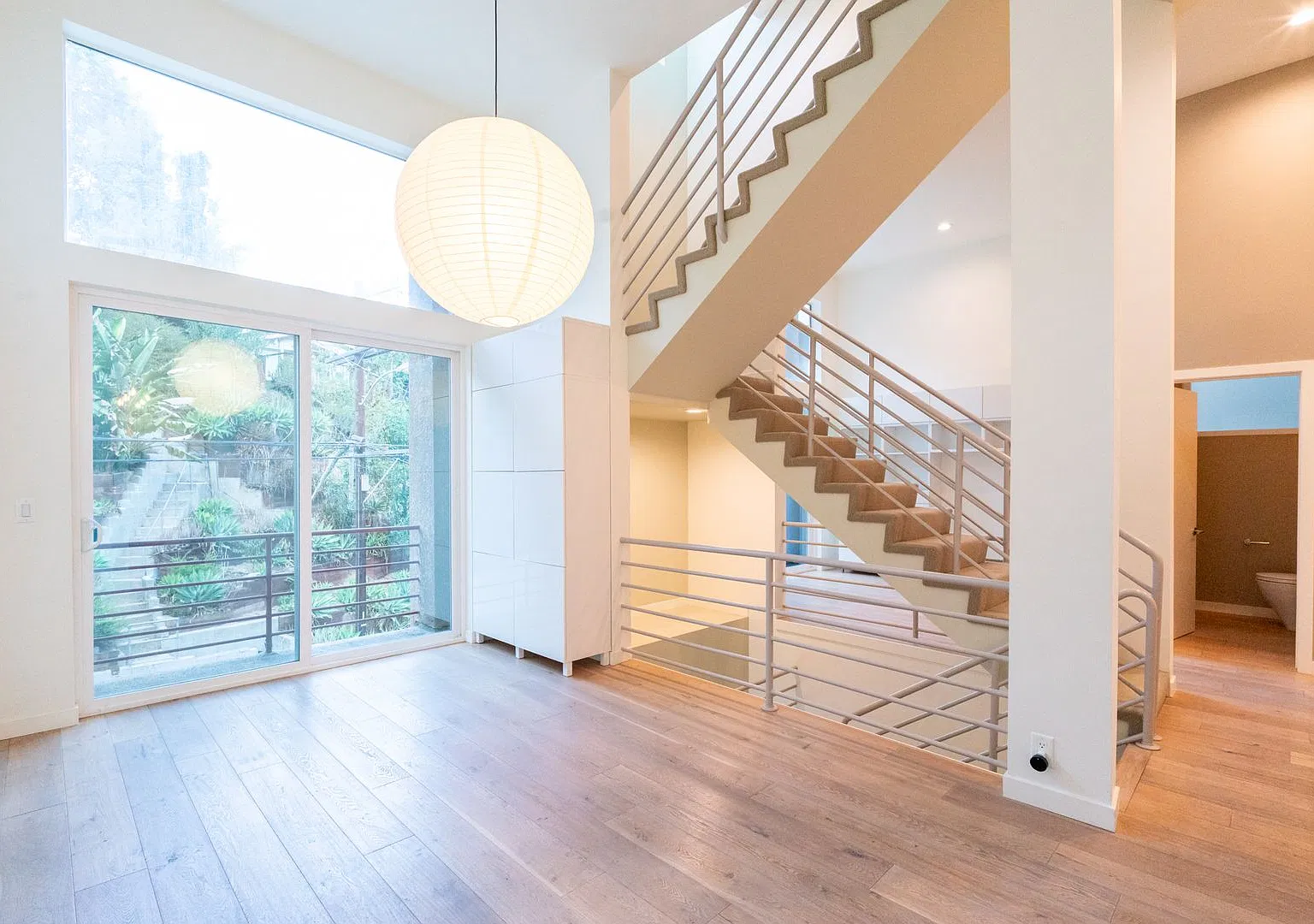 Contemporary Architectural 3bed 3bath + Office + Studio - Prime Mt. Washington — Photo 2