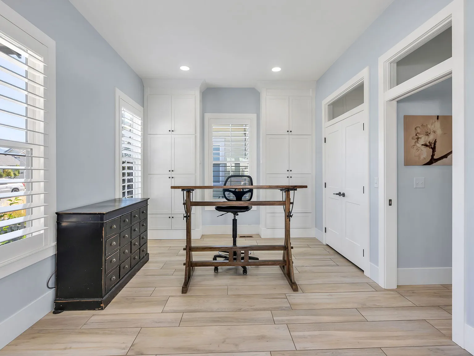 5 bed, 3753 sqft, $4,100 — Photo 4