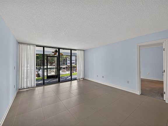 5th image of 1100 SE 5th Court #53