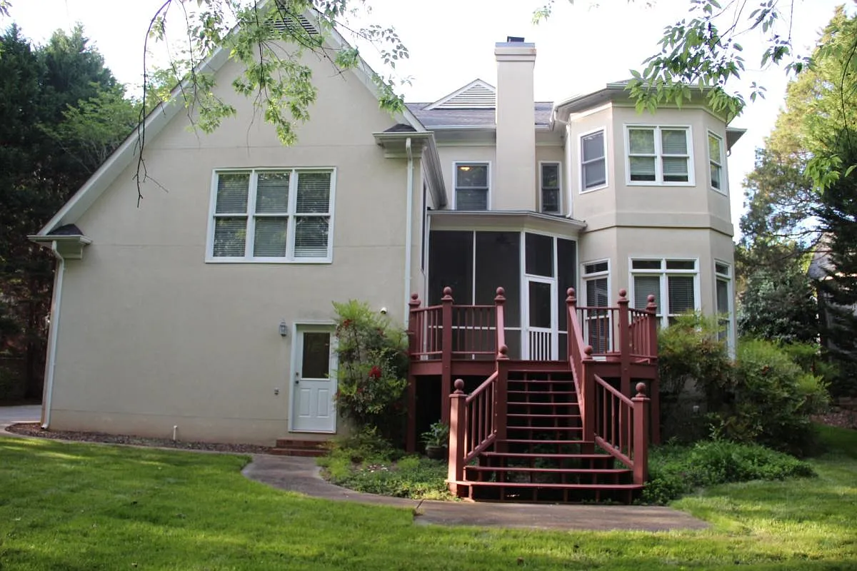 4 bed, 3.5 bath, 3462 sqft, $4,950 — Photo 3
