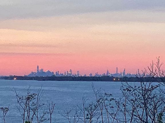 3rd image of 22 Lighthouse Point Rd