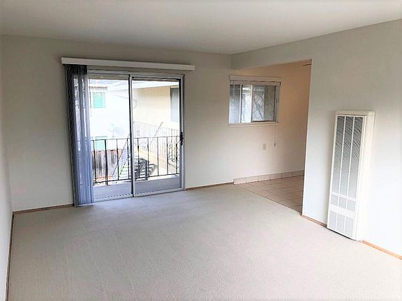 4th image of 1587 Ontario Dr APT 6