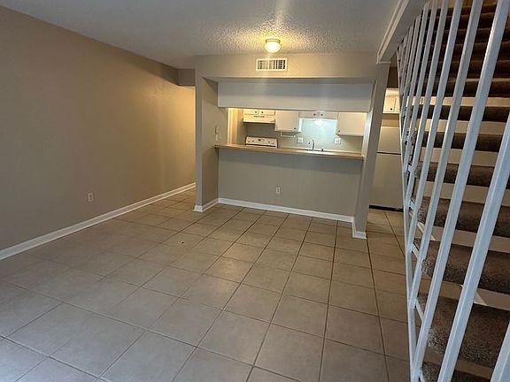 2nd image of 6779 Quail Hollow Ct