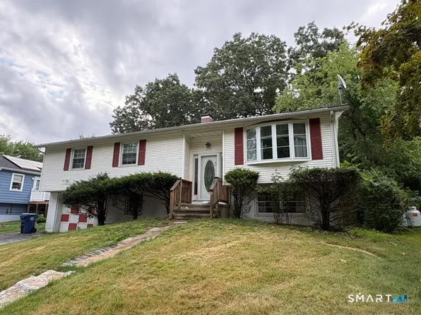 249 Malcolm Road, West Haven, CT 06516
