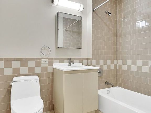 5th image of 373 Wythe Ave APT 11D