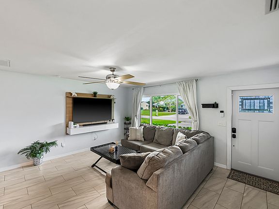 5th image of 2492 SE Marius Street