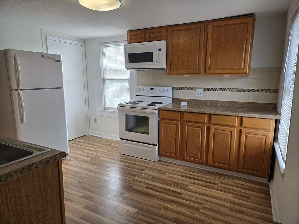 1st image of 65 Terrace Ave Floor 2