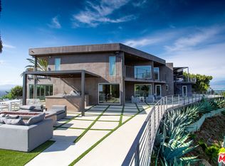3626 Fawndale Pl, Sherman Oaks, CA 91403