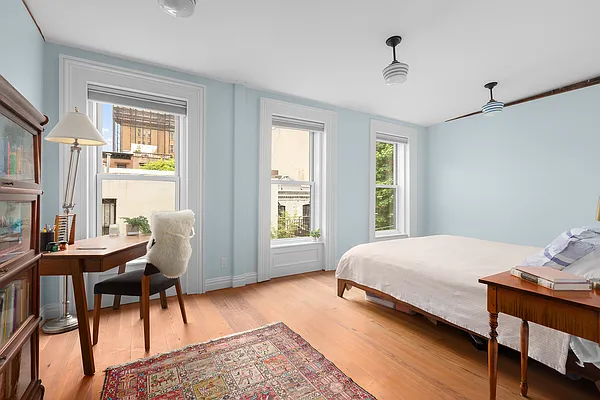 Rented by Compass | media 9